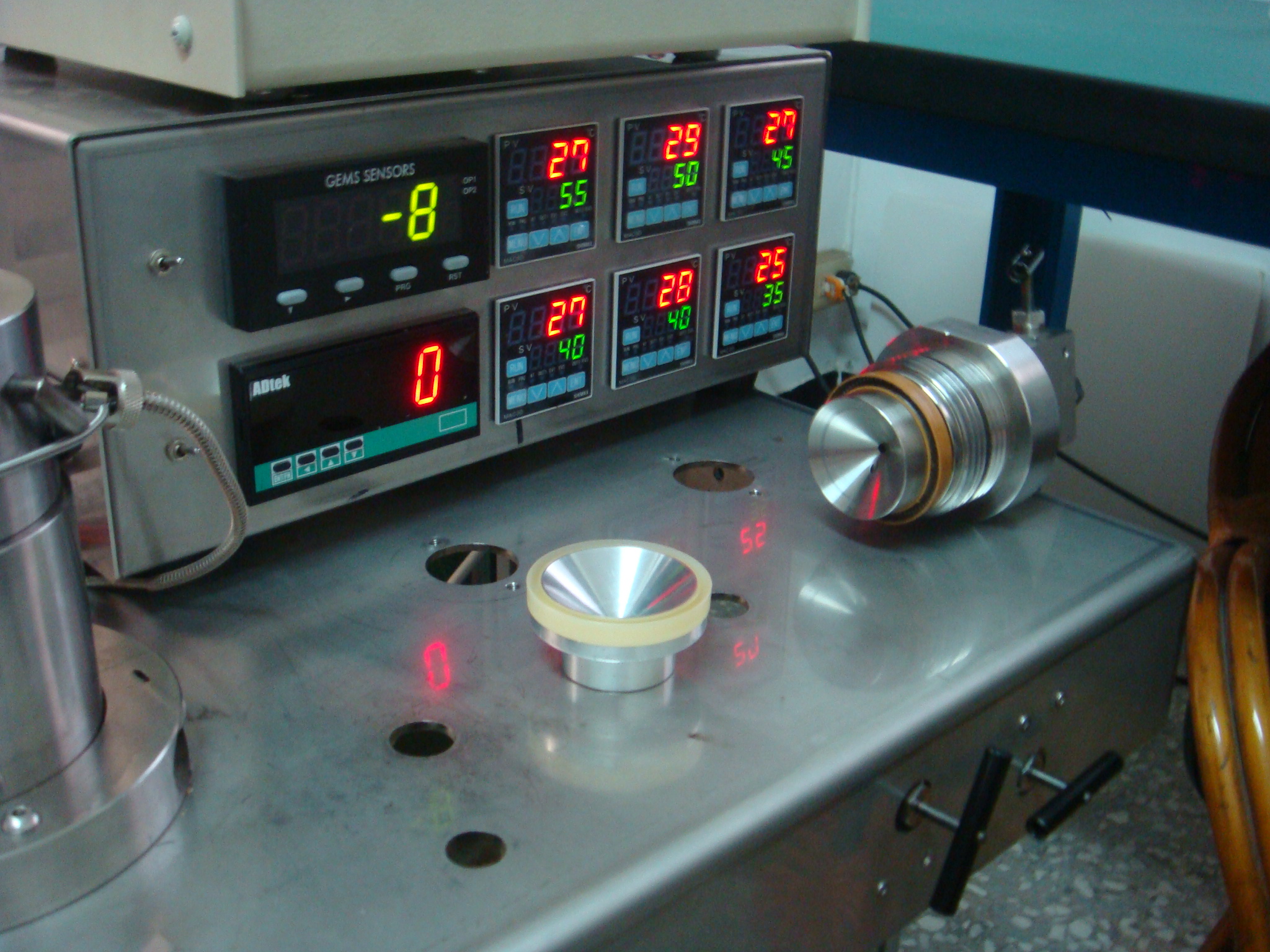 supercritical fluid extraction instrument
